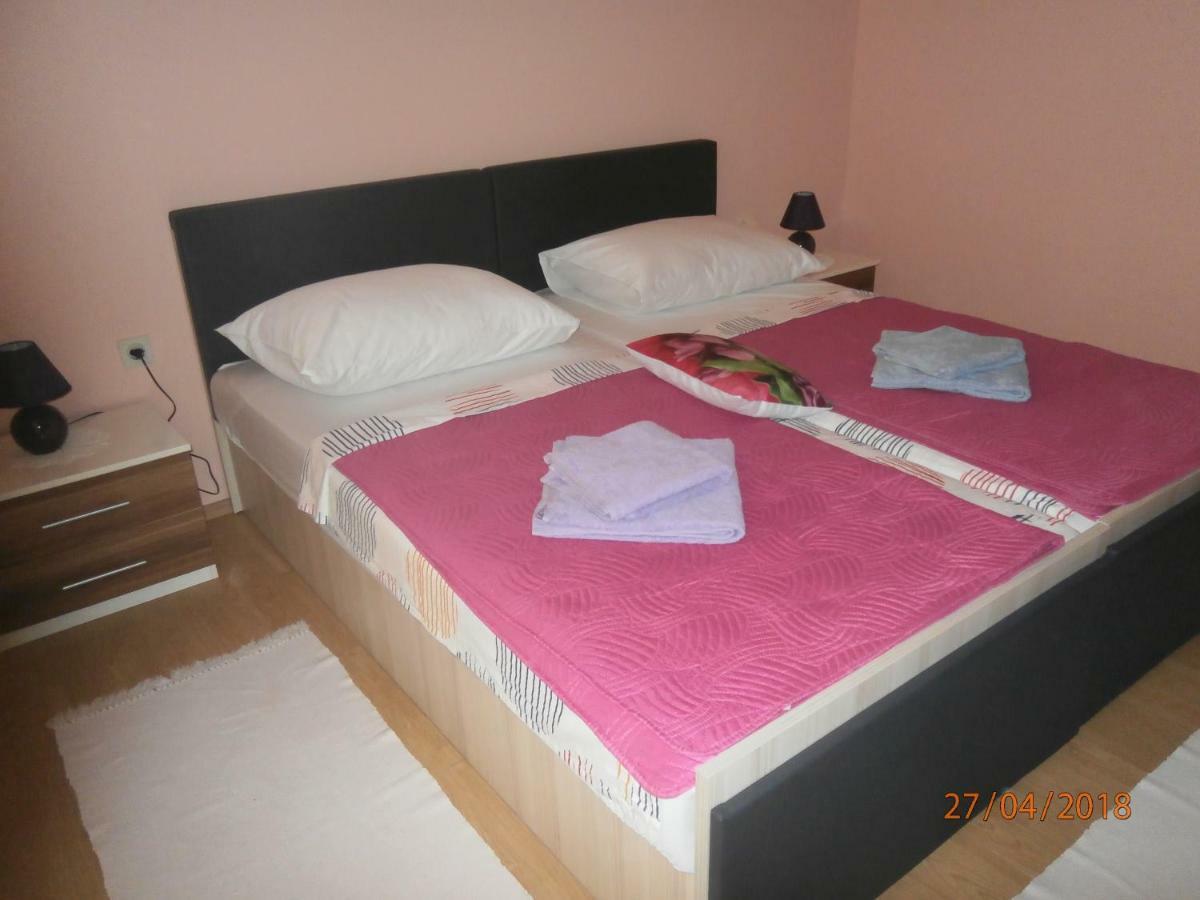 Family Apartment Tonko With King'S Bed 마툴지 외부 사진